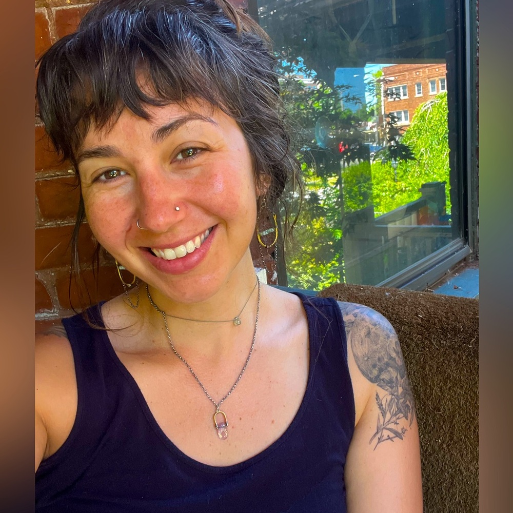 Meet your Posher, Camille